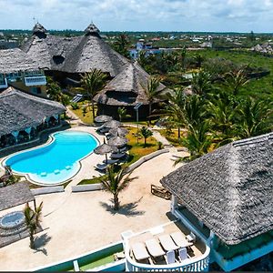 Mawe Zuri Resort